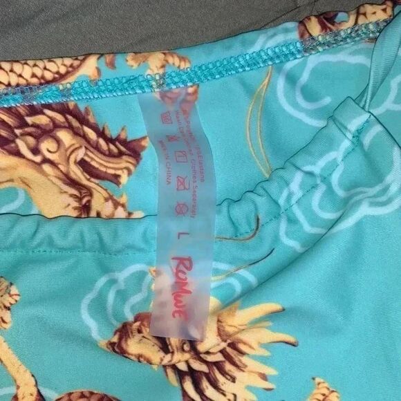 Romwe size large junior dragon swimsuit with sarong - Picture 3 of 5